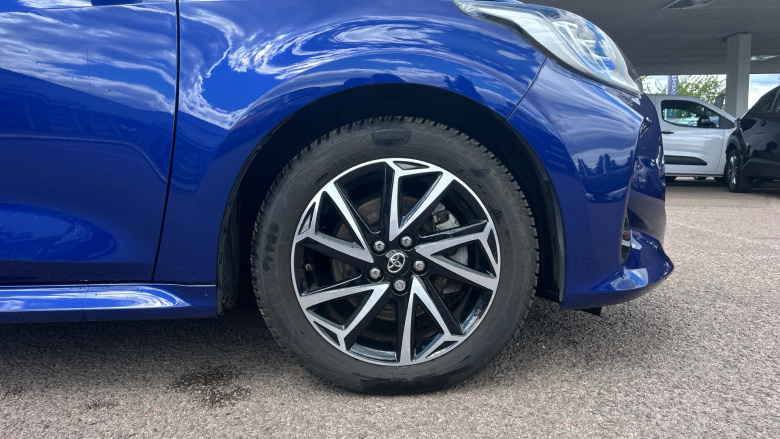 Toyota Yaris 1.5 Hybrid Design 5dr CVT Hybrid Hatchback